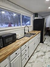 901 Baldwin Rd in Woodbridge, CT - Building Photo - Building Photo