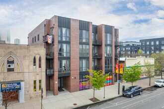 5139 N Broadway St in Chicago, IL - Foto de edificio - Building Photo