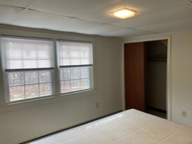 25 Hidden Acres Rd, Unit 7 in Uncasville, CT - Building Photo