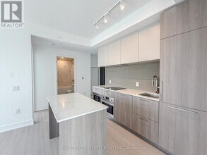 36 Olive Ave in Toronto, ON - Building Photo - Building Photo