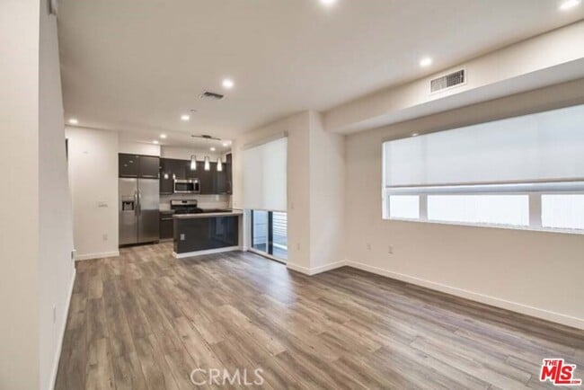 14822 Magnolia Blvd in Los Angeles, CA - Building Photo - Building Photo