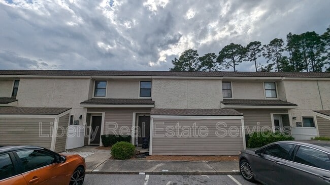 property at 727 S Main St