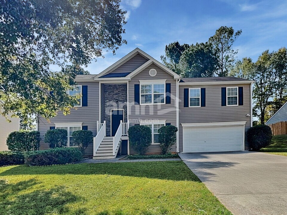 78 Red Maple Way in Dallas, GA - Building Photo