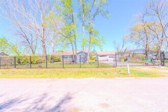 5609 Apgar St in Houston, TX - Building Photo - Building Photo