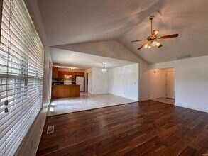 7411 Bent Branch Dr in Evansville, IN - Building Photo - Building Photo