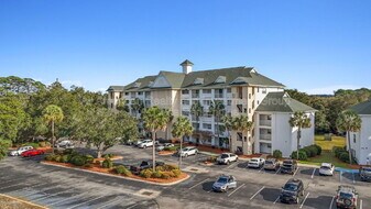 4276 Calinda Ln in Niceville, FL - Building Photo