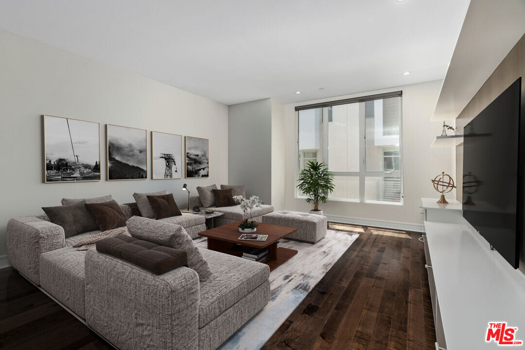 1400 N Fuller Ave-Unit -10 in Los Angeles, CA - Building Photo