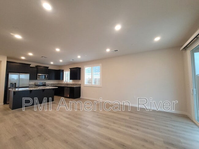 5033 Rialto Dr in Roseville, CA - Building Photo - Building Photo