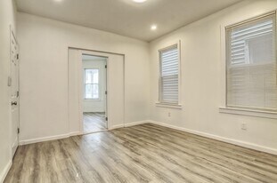 112 Randolph Ave in Jersey City, NJ - Building Photo