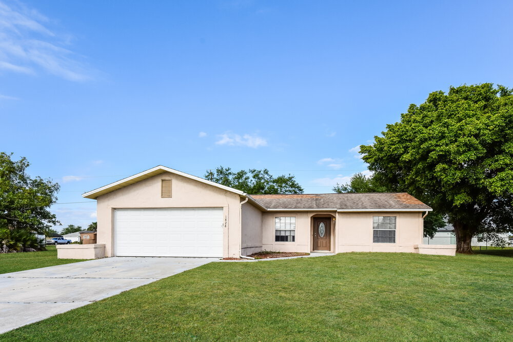 1828 NW 2nd Pl in Cape Coral, FL - Building Photo