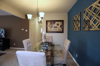 Wynnewood Park Apartments in Reading, PA - Building Photo - Interior Photo