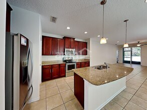 556 Drysdale Dr in Orange Park, FL - Building Photo - Building Photo