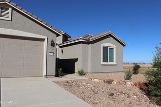 1547 Middle Crk Ln in Sierra Vista, AZ - Building Photo - Building Photo