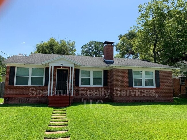 property at 2151 Traymore Rd