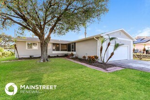 2118 Trillo Rd SE in Palm Bay, FL - Building Photo