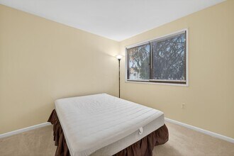 13045 Thyme Ct in Germantown, MD - Building Photo - Building Photo