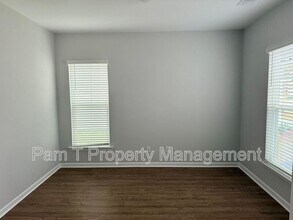 400 Airways Ave in Savannah, GA - Building Photo - Building Photo