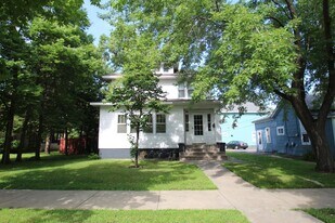 407 8th Ave S in St. Cloud, MN - Building Photo