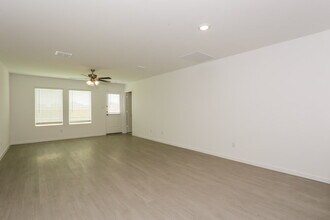 1725 Crossbill St in Forney, TX - Building Photo - Building Photo