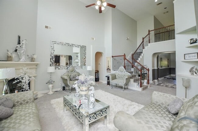property at 6638 Miller Shadow Ln