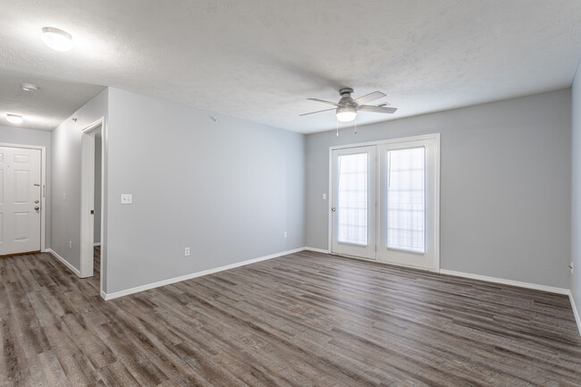 Clifton Heights Apartments in Springfield, MO - Foto de edificio - Interior Photo