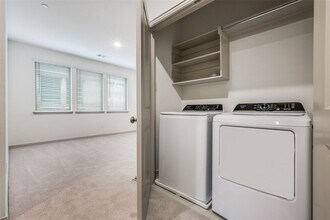 512 Parkside Dr in Argyle, TX - Foto de edificio - Building Photo