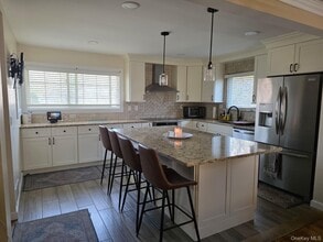 838 Pepperidge Rd in Westbury, NY - Building Photo - Building Photo