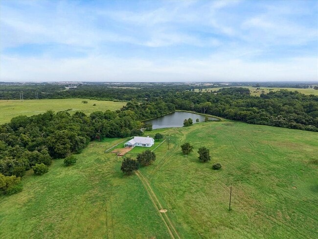 955 Spring Creek Rd