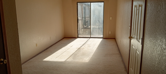 902 Cynthia St in Wilburton, OK - Building Photo
