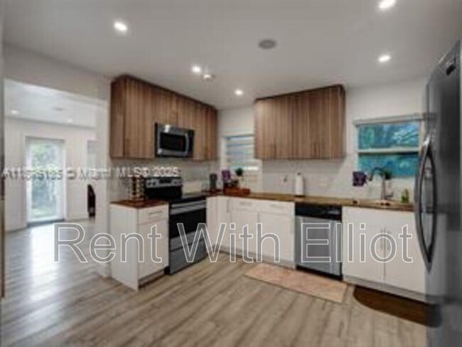 property at 3291 SW 44th St