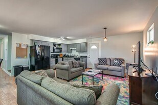 2003 Rosecliff Dr, Unit 2 in Nashville, TN - Building Photo