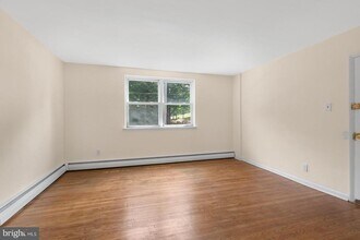 5990 Henry Ave in Philadelphia, PA - Building Photo - Building Photo