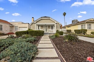 3807 W 59th Pl in Los Angeles, CA - Building Photo