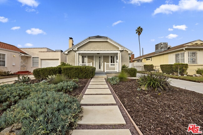 property at 3807 W 59th Pl