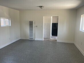 1733 W 150th St, Unit B in Gardena, CA - Building Photo - Building Photo