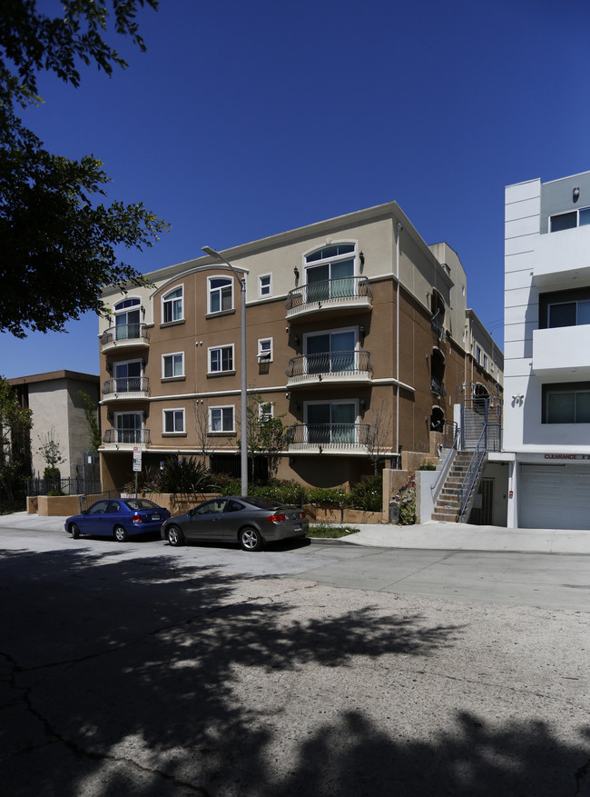 Residential Condominium in Los Angeles, CA - Building Photo - Building Photo