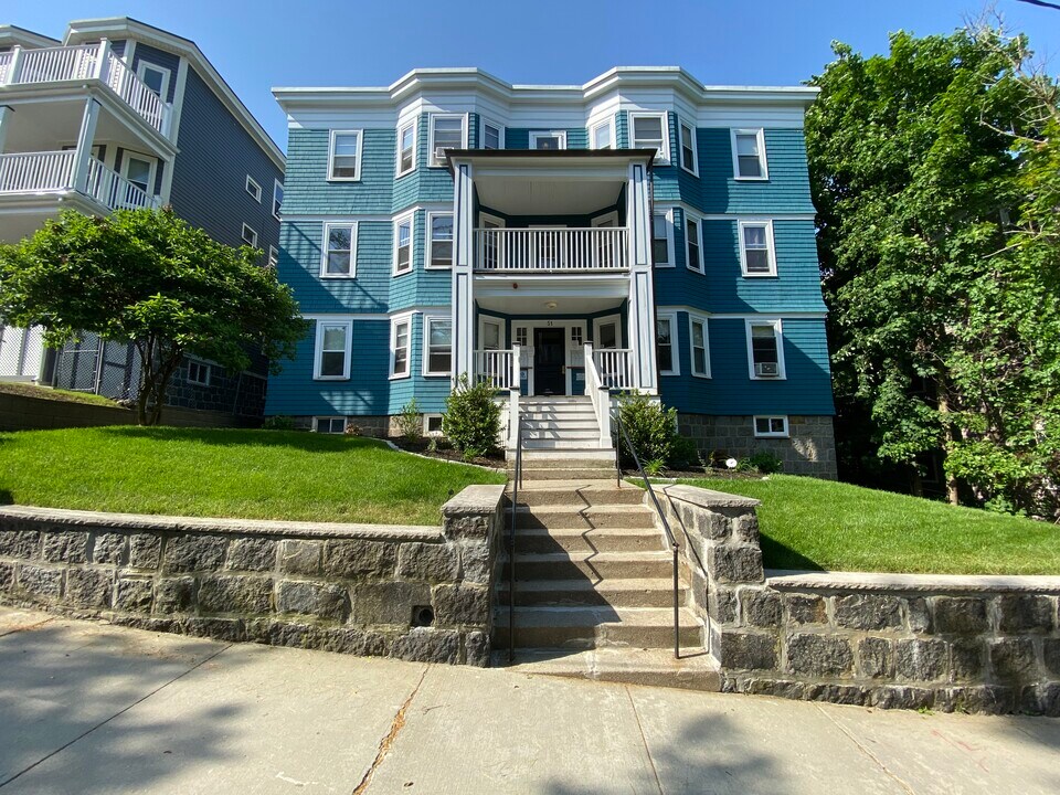 51 Montebello Rd, Unit 1 in Boston, MA - Building Photo