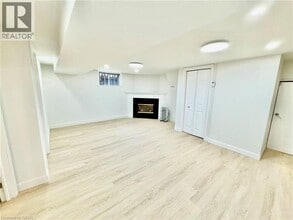 81 Summerlea Dr in Hamilton, ON - Building Photo - Building Photo