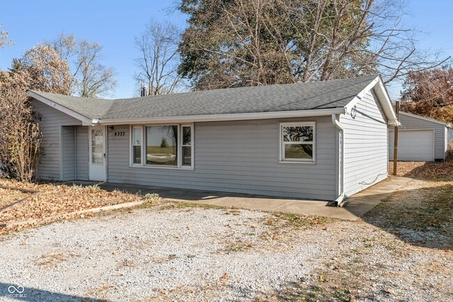 4333 N County Road 1000 East, Unit 02_304 in Brownsburg, IN - Foto de edificio - Building Photo