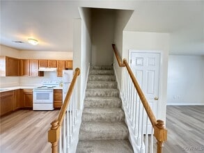 2820 Goyne Loop in Chester, VA - Foto de edificio - Building Photo