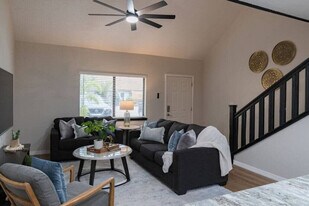 105 Garden Beach Ln in Cape Canaveral, FL - Building Photo