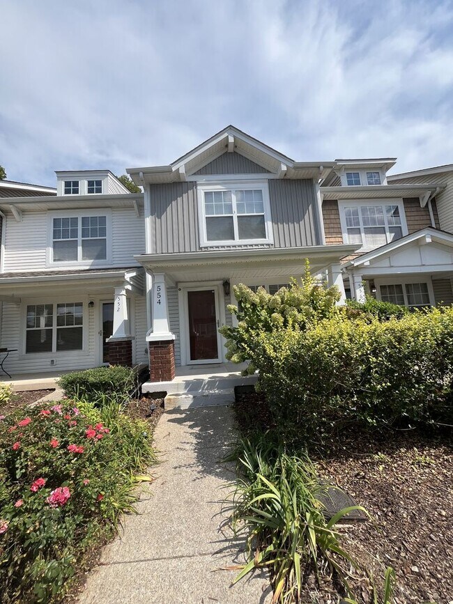 554 Flintlock Ct in Nashville, TN - Building Photo - Building Photo