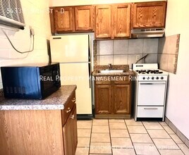 5433 E 30th St-Unit -D in Tucson, AZ - Foto de edificio - Building Photo