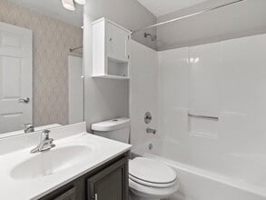 1108 N Milwaukee St, Unit 128 in Milwaukee, WI - Foto de edificio - Building Photo
