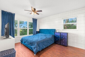 1101 Crystal Lake Dr in Pompano Beach, FL - Building Photo - Building Photo