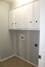 4026 Parkwoods Ln in Midwest City, OK - Building Photo - Building Photo