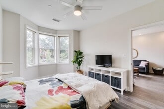 1350 Maryland Ave NE, Unit 106 in Washington, DC - Building Photo - Building Photo