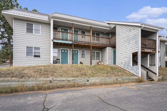 501 Aspen Ave in Estes Park, CO - Building Photo - Primary Photo