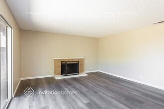 525 Falcon Dr in Vallejo, CA - Foto de edificio - Building Photo