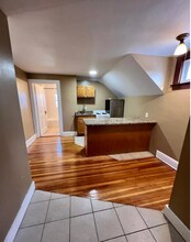 62 Quaker Ln S in West Hartford, CT - Building Photo - Building Photo